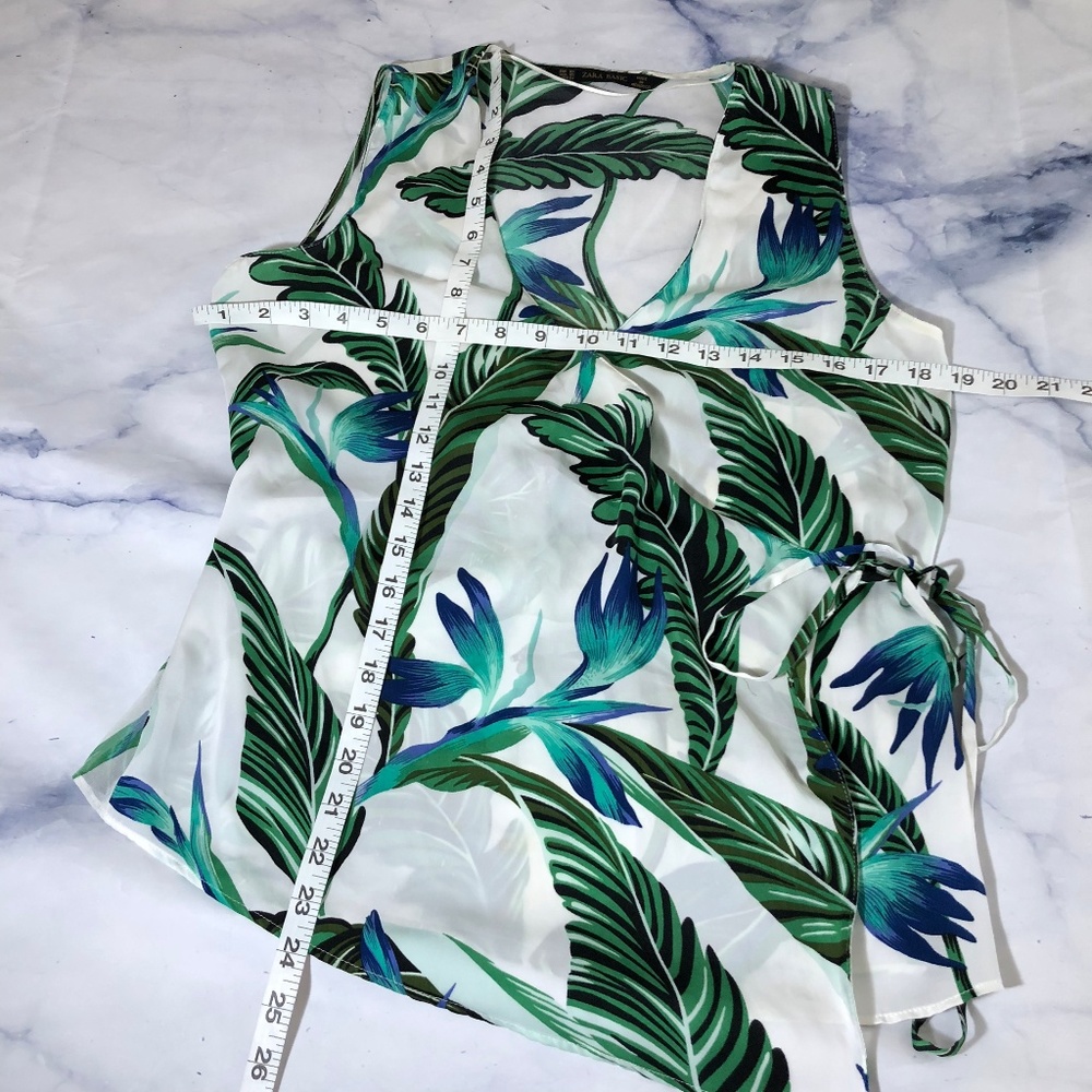 Zara Basic White & Green Palm Print Wrap Tank Top - Picture 5 of 7